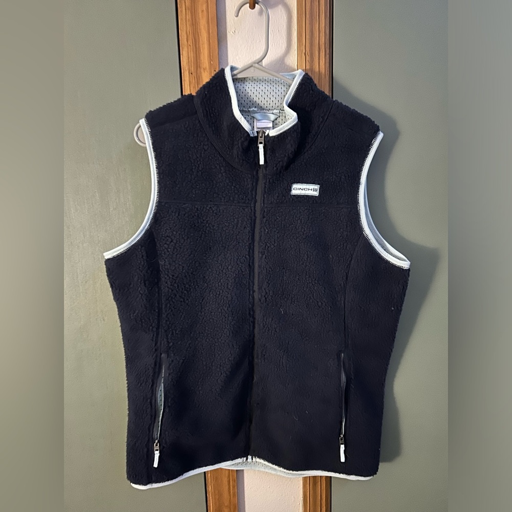 Cinch Fleece Vest